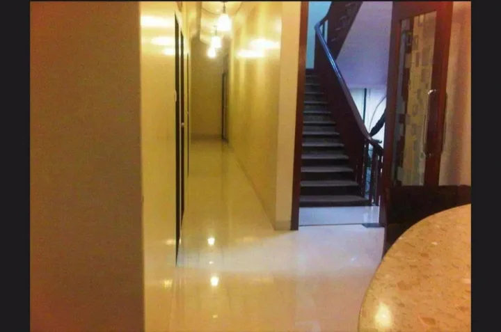 Мумбаи: Hotel Broadway