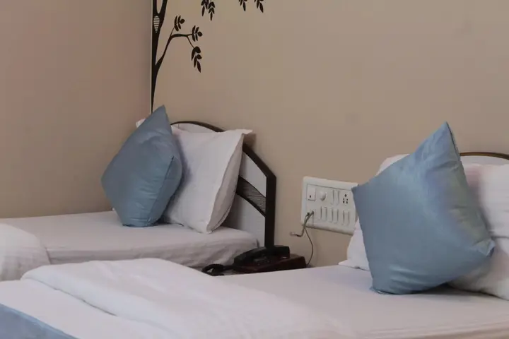 Мумбаи: Hotel Broadway