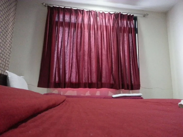 Мумбаи: Skyway Inn