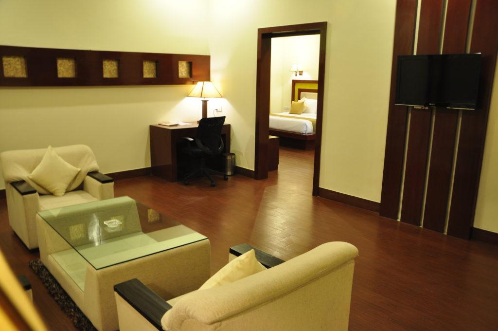 Наинитал: Hotel Devashish