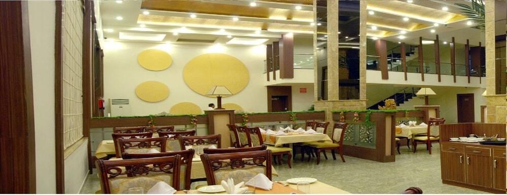 Наинитал: Hotel Devashish