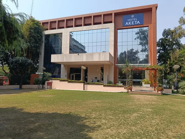 Дехрадун: Hotel Aketa