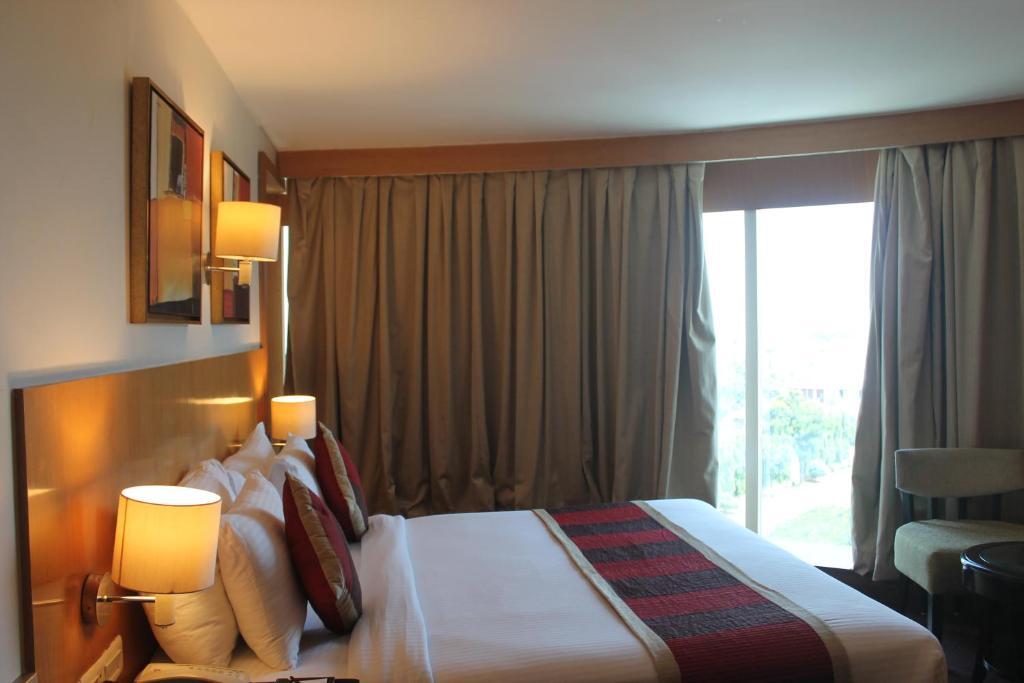 Джайпур: The Theme Hotel Jaipur