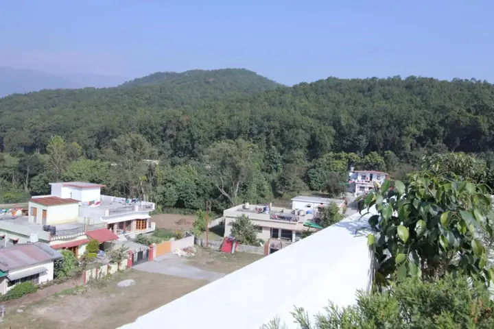 Дехрадун: Hotel Forest Avenue
