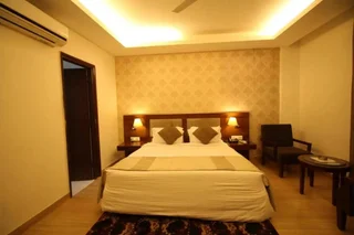 Дехрадун: Hotel Forest Avenue