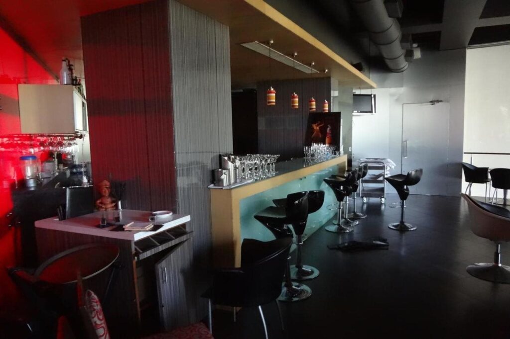 Тхане: Hotel Satkar Residency