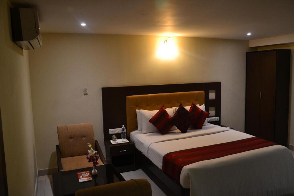 Тирупати: Hotel Udayee International