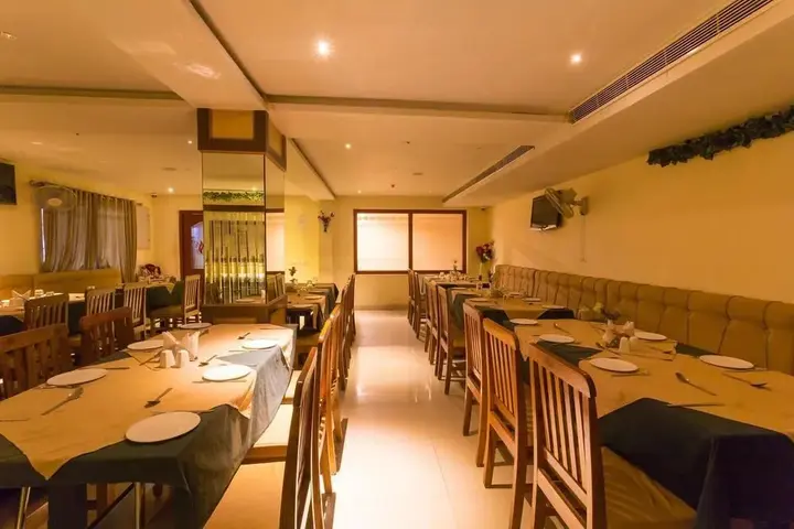 Тирупати: Hotel Udayee International