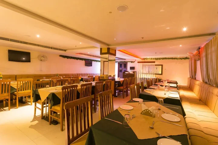 Тирупати: Hotel Udayee International