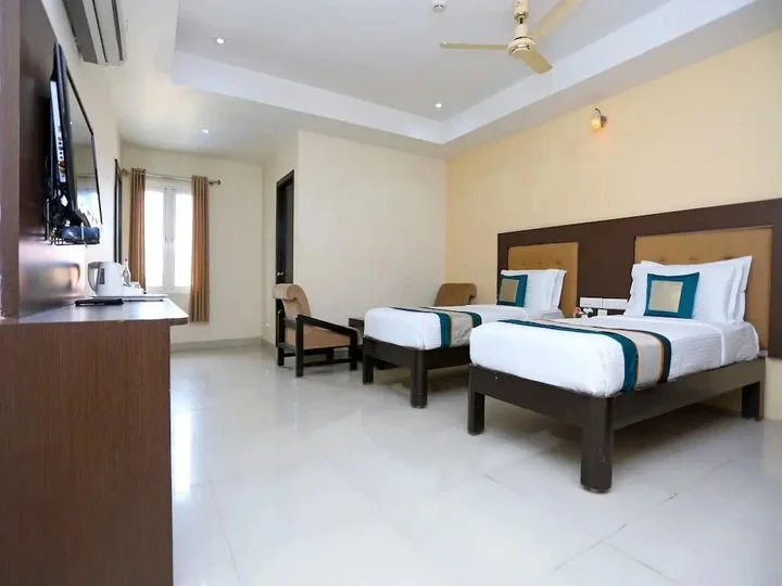 Тирупати: Hotel Udayee International