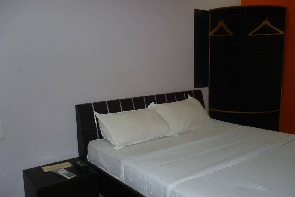 Мумбаи: IHotel