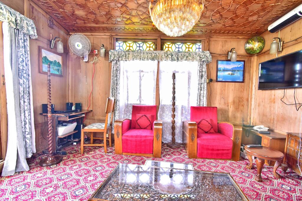Houseboat Zaindari Palace — фото 1