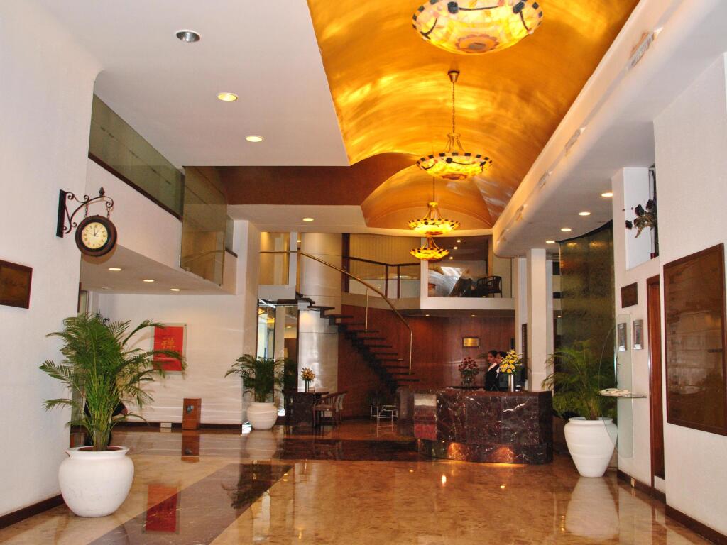 Пуна: Hotel Aurora Towers