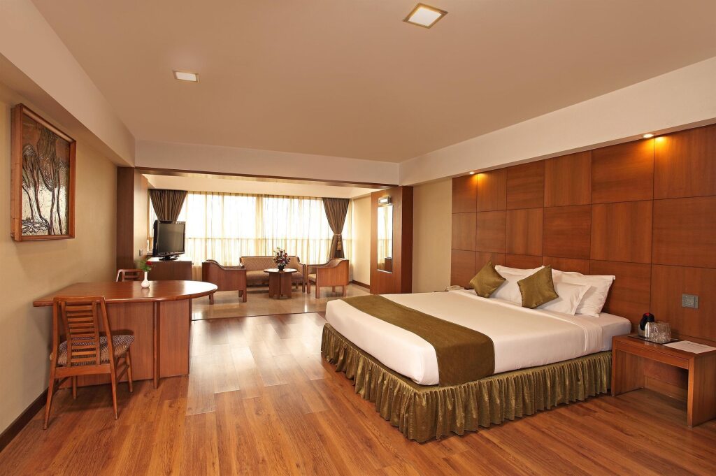 Пуна: Hotel Aurora Towers