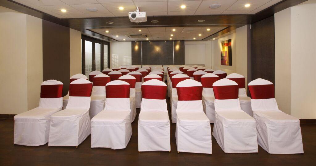 Хинджевади: Bizz Tamanna Hotel Hinjawadi, Pune