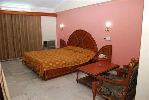 Олд-Махабалешвар: Shahee Resorts