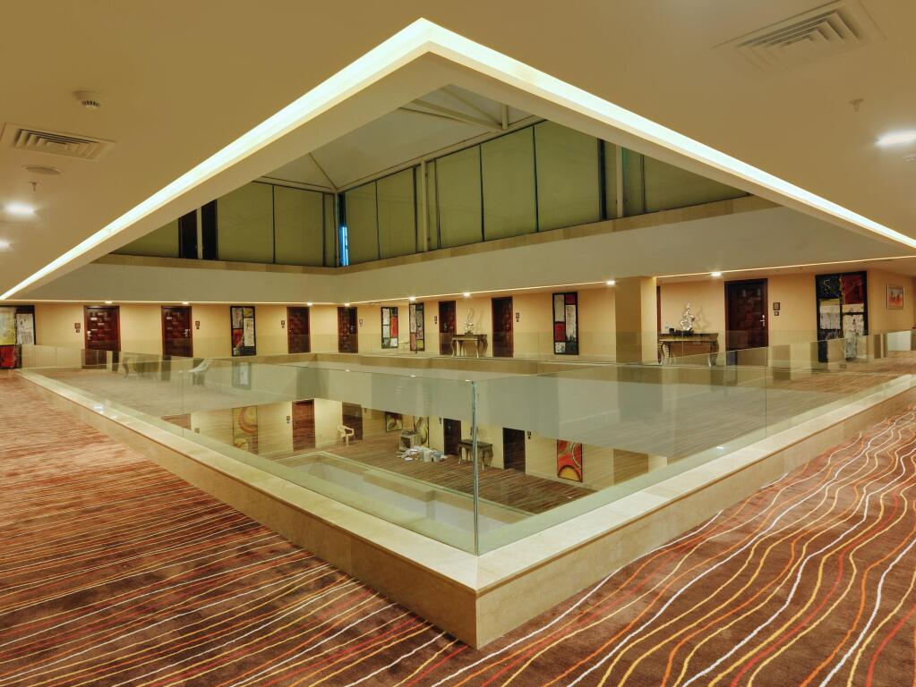 Раджкот: The Fern Residency Rajkot, Series by Marriott