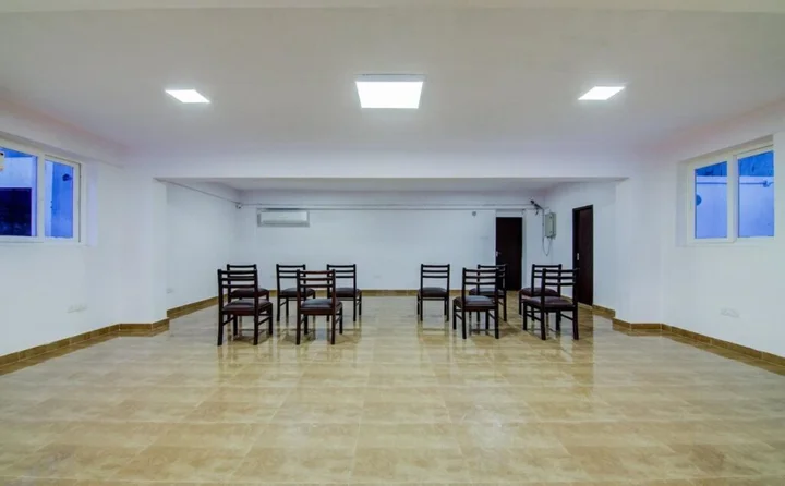 Ченнаи: Grand Tiara Hotel