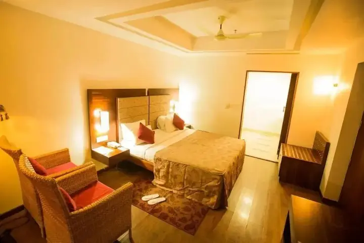 Гуруваюр: Hotel Devaragam