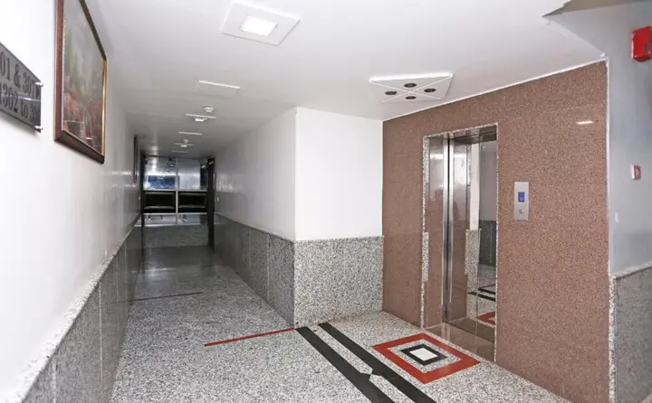 Агра: MD 9 Star Hotel