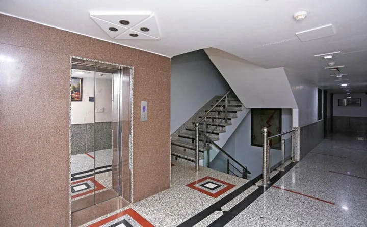 Агра: MD 9 Star Hotel