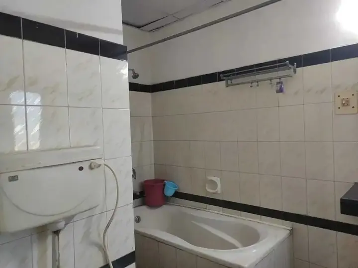 Гувахати: Ambarish Grand Residency