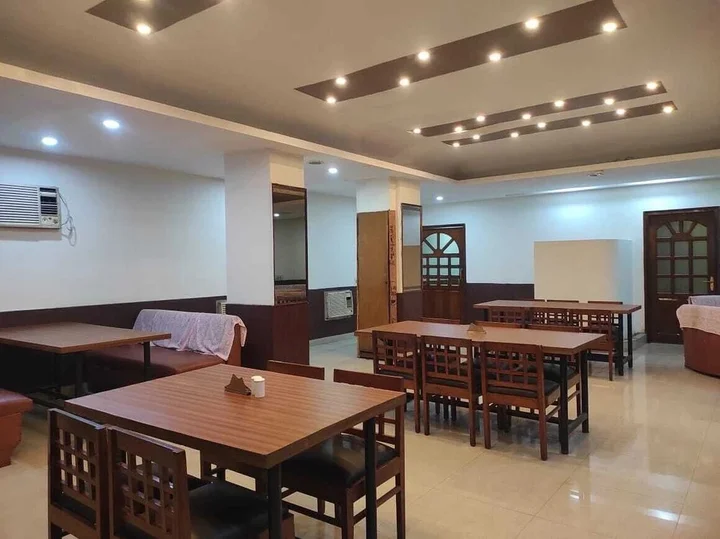 Гувахати: Ambarish Grand Residency