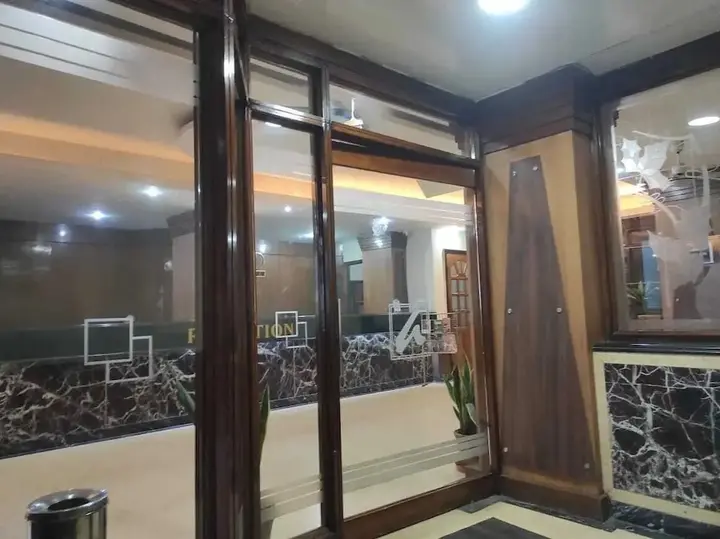 Гувахати: Ambarish Grand Residency