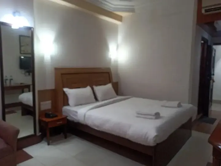 Гувахати: Ambarish Grand Residency