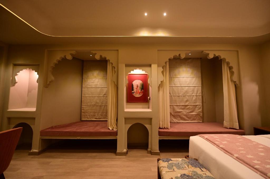 Удаипур: The Red Pier - My Downtown Hotels