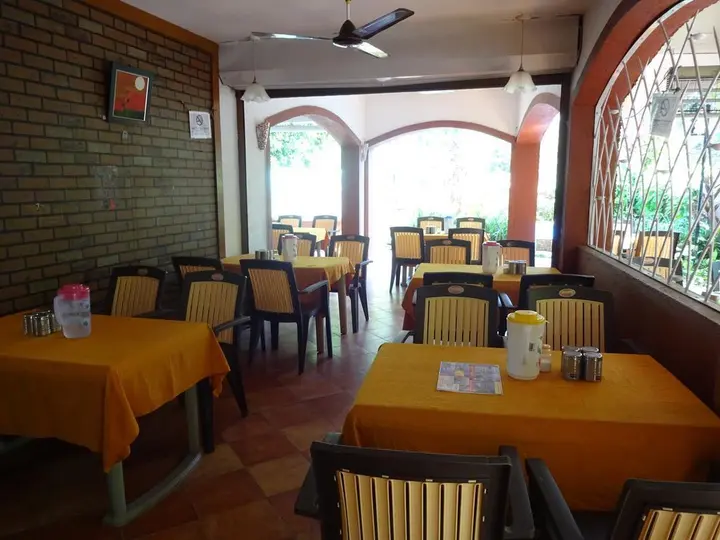 Калангут: Renzo's Inn