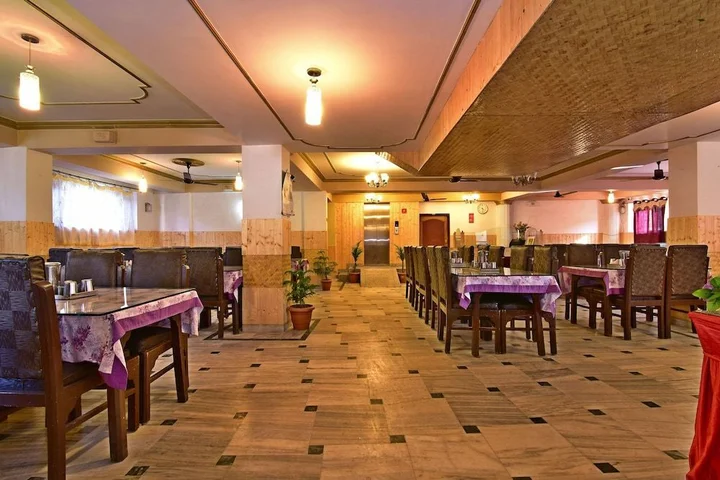 Шринагар: Hotel New Mamta