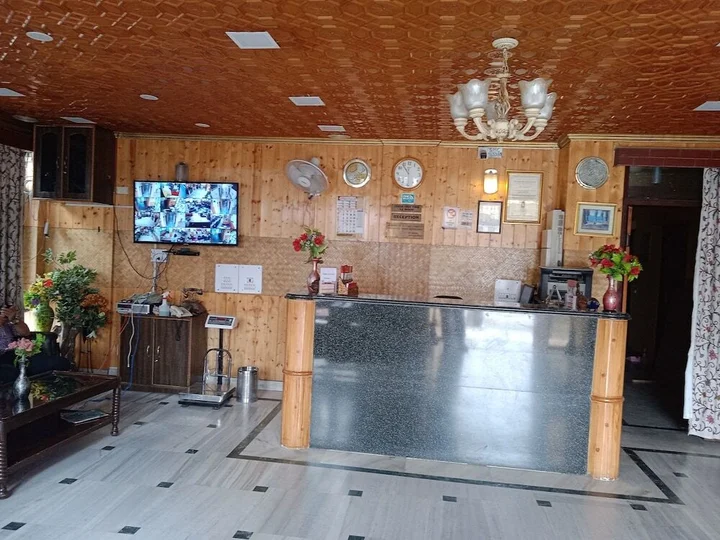 Шринагар: Hotel New Mamta