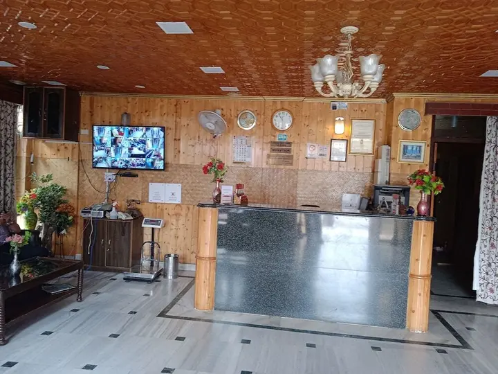 Шринагар: Hotel New Mamta