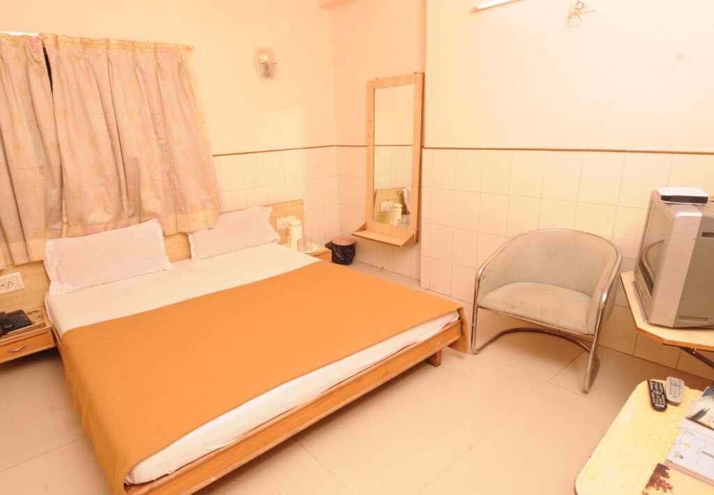 Ахмедабад: Capital O 10749 Hotel Neelkanth Bliss