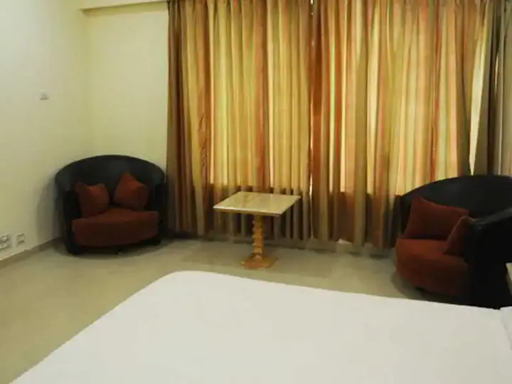 Ахмедабад: Neelkanth Blues Ashram Road