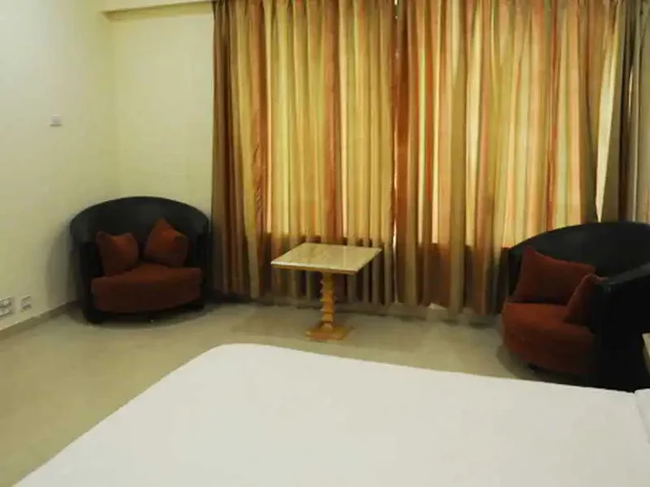 Ахмедабад: Neelkanth Blues Ashram Road