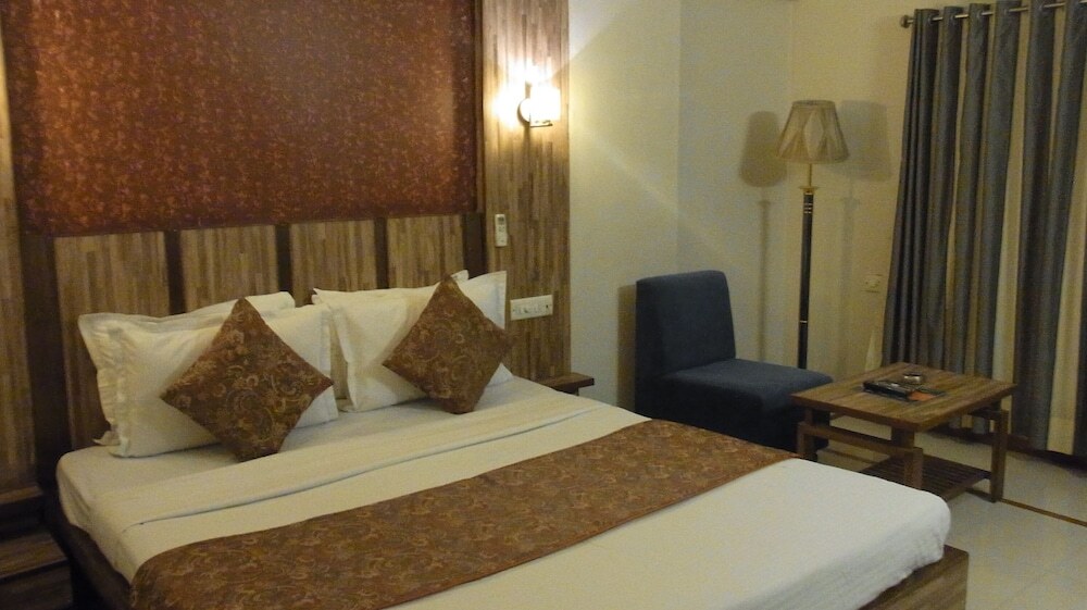 Ахмедабад: Hotel Eden