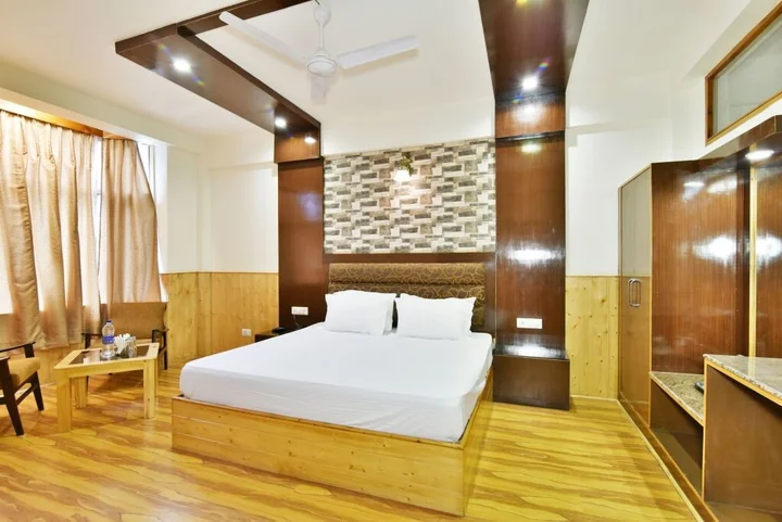 Манали: Hotel Devlok