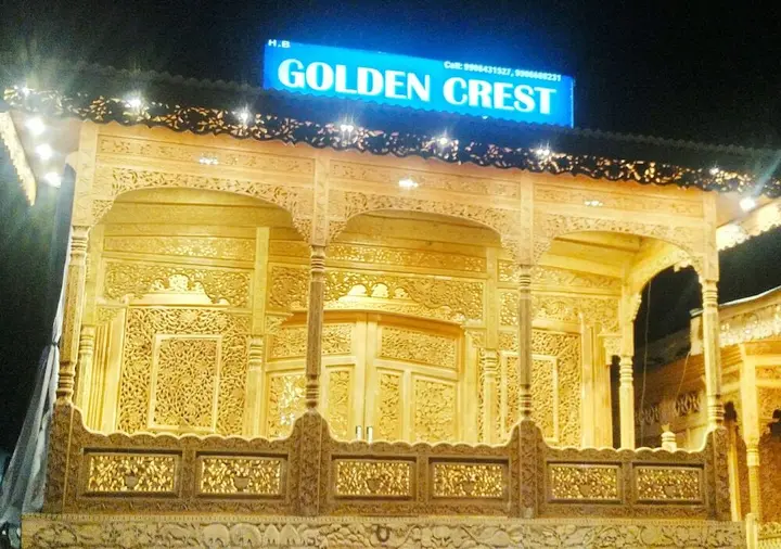 Шринагар: Group Of House Boat Golden Crest