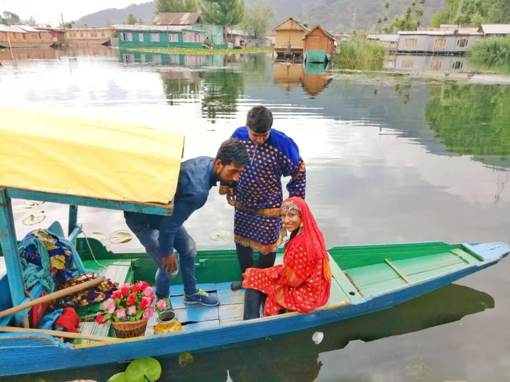Шринагар: New Bul Bul Group Of Houseboats