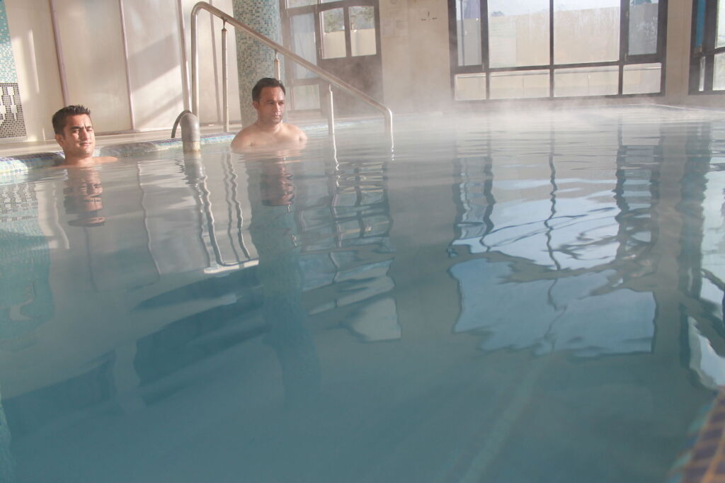 Татапани: Sandhya Hot Spring Health Care