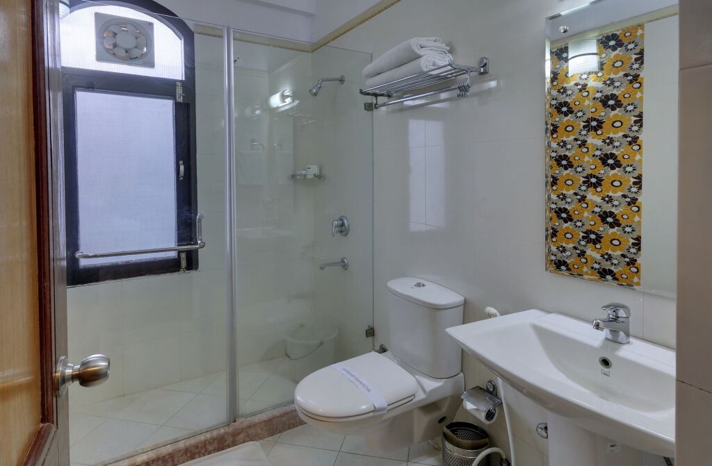 Татапани: Sandhya Hot Spring Health Care