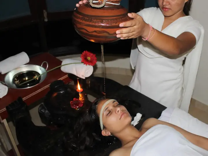 Татапани: Sandhya Hot Spring Health Care