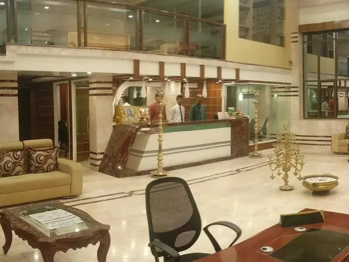 Eraniel: Hotel Singaar International