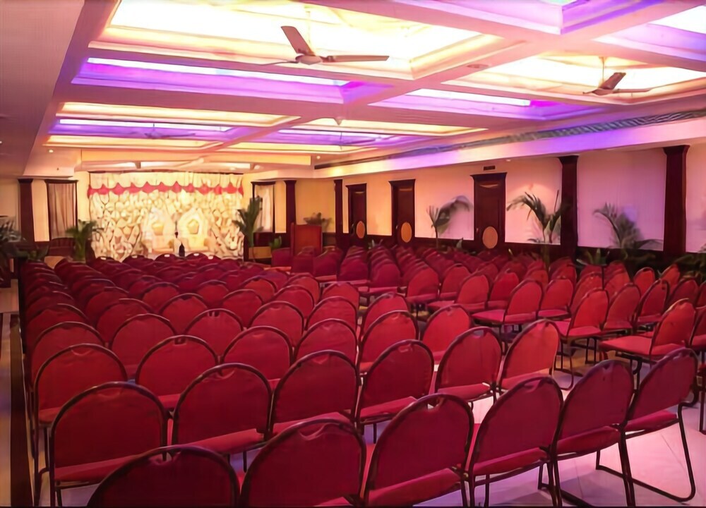 Hotel Nandhini - Minerva Circle — фото 5