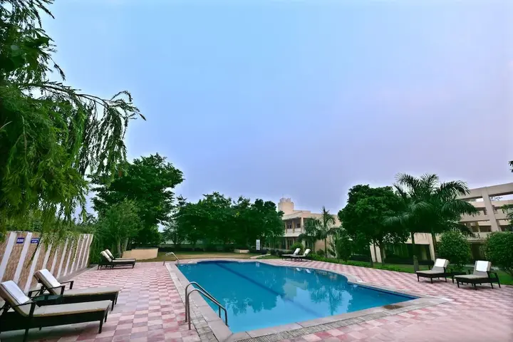Фатехпур-Сикри: Kadamb Kunj Resort - Bharatpur