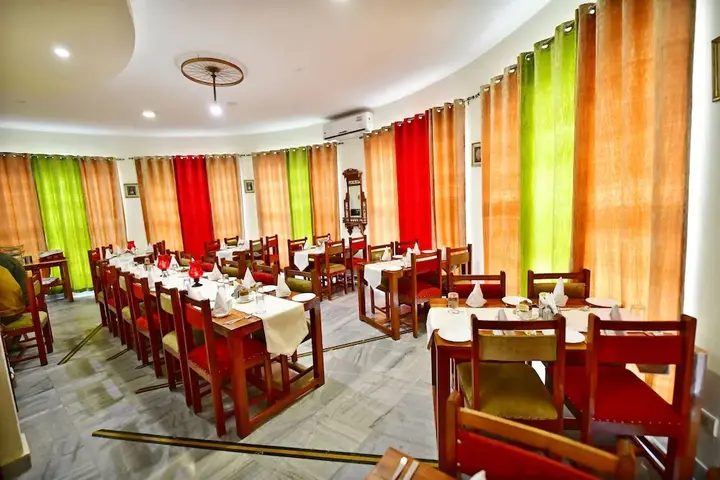 Фатехпур-Сикри: Kadamb Kunj Resort - Bharatpur