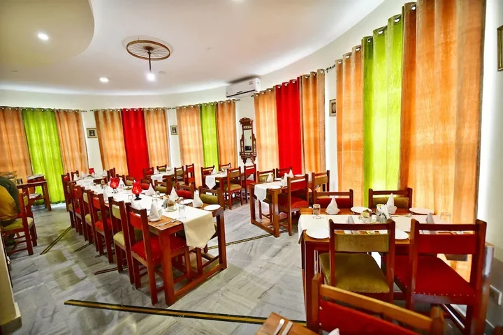 Фатехпур-Сикри: Kadamb Kunj Resort - Bharatpur