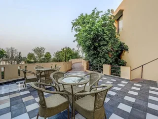 Фатехпур-Сикри: Kadamb Kunj Resort - Bharatpur